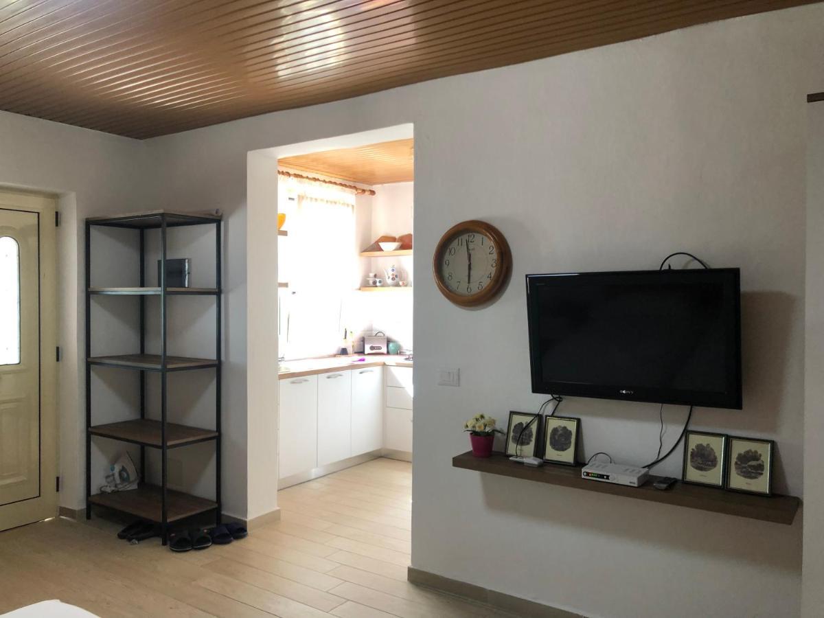 Hotel Olive House. Vlorë Esterno foto