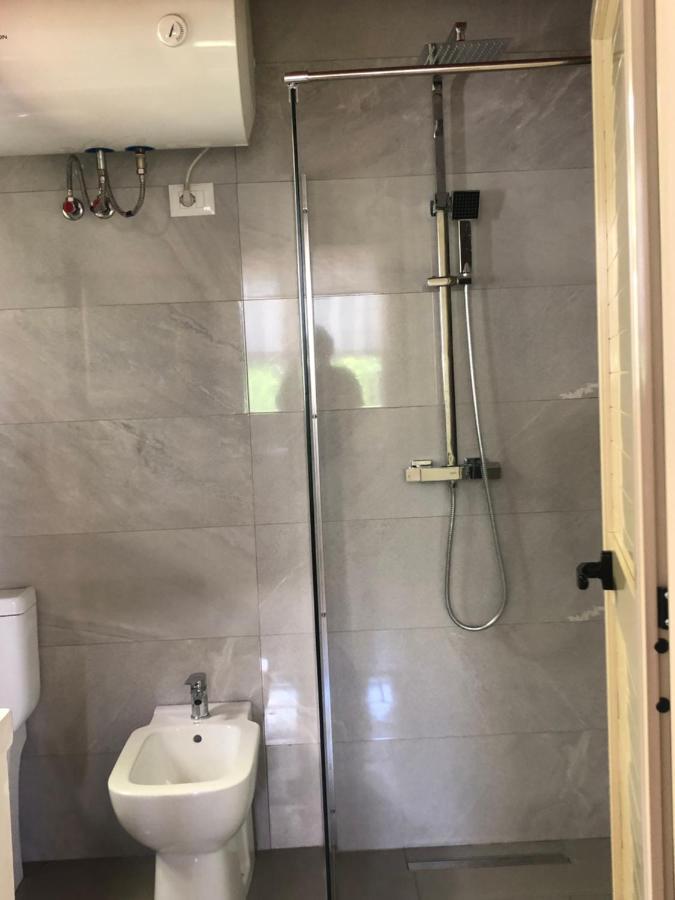 Hotel Olive House. Vlorë Esterno foto