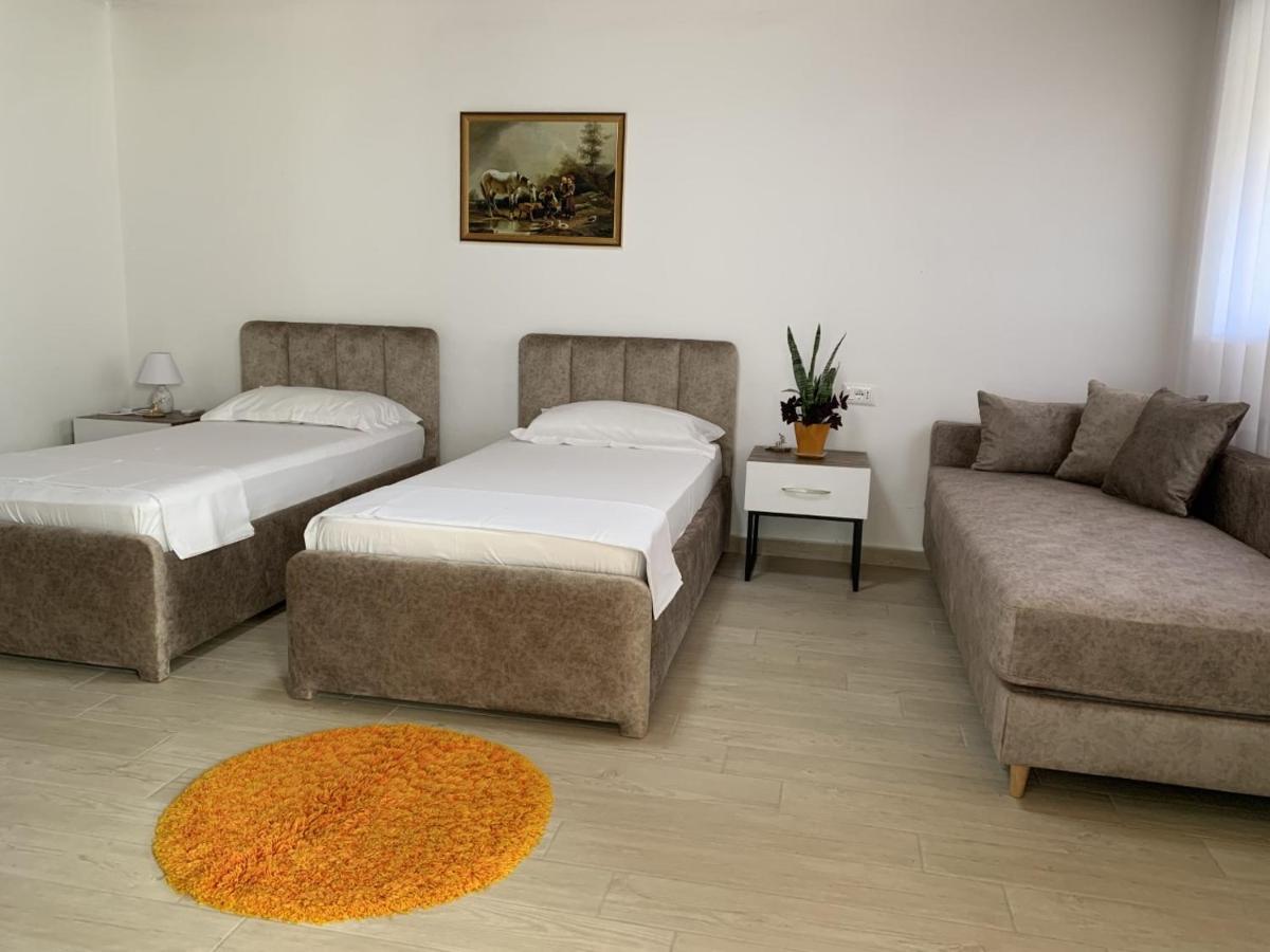 Hotel Olive House. Vlorë Esterno foto
